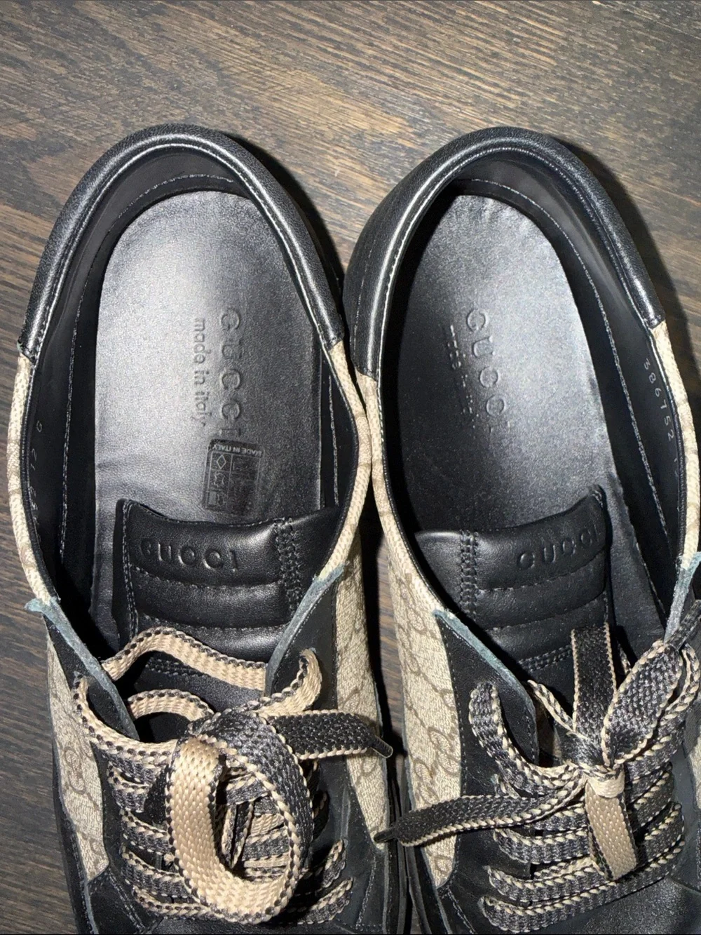Gucci gg supreme